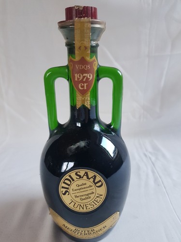 1 Stk. Flasche Tunesischer Rotwein, 0,7 li. von 1979