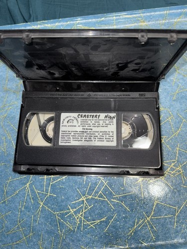 CEMETERY HIGH '89 VHS EINHORN VIDEO HORROR RARITÄT GORMAN BECHARD SELTEN - Bild 5 von 6