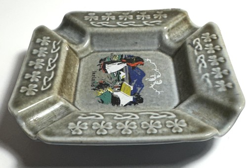 Vintage Ashtray Wade Irish Pottery four Slot Ashtray Country Scene And Clovers - Picture 6 of 9
