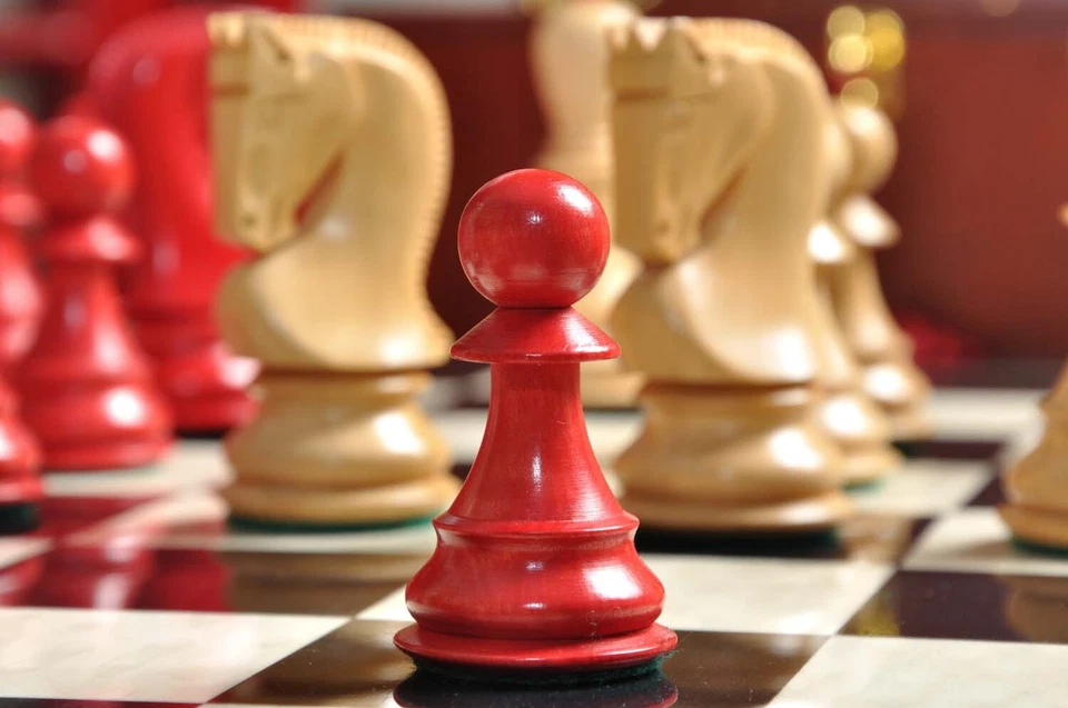 Шахматный набор, коробка и доска комбинация Загреб '59 - красные окрашенные - Изображение 3 из 4