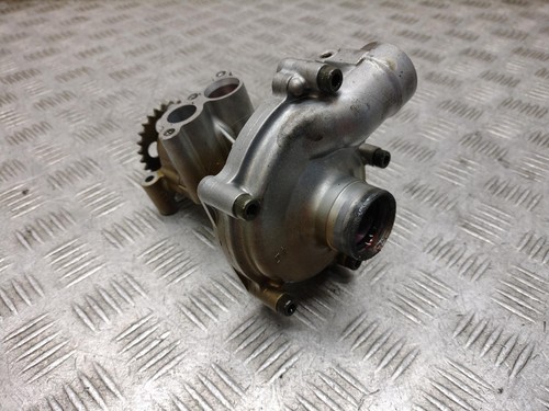 Ölpumpe Yamaha YZF R1 Bj 1999 - Bild 2 von 5