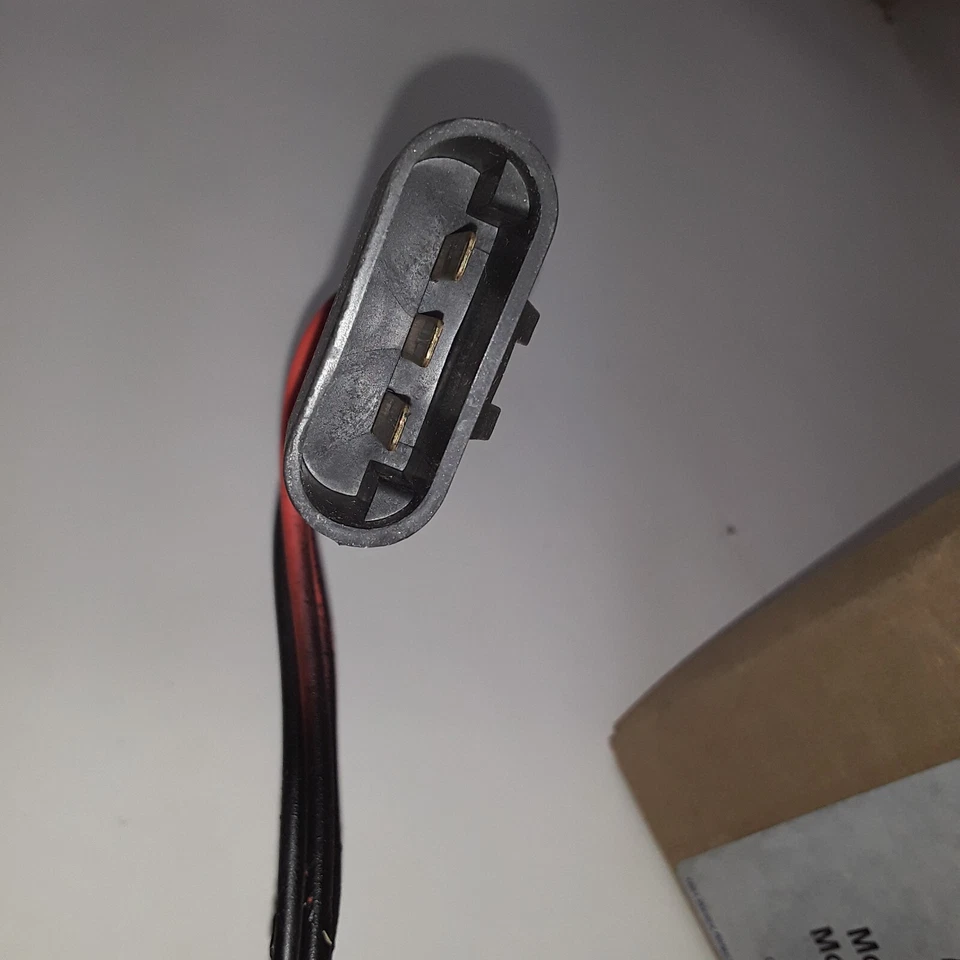 Motor del ventilador del condensador de A/C se adapta a Ford Crown Victoria Lincoln Town Car 1998-2002 Foto 4 de 4