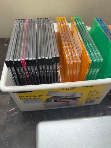 Lot of 45 Single Disk Empty CD/DVD Cases of Various Colors with Storage Cases - Picture 6 of 6