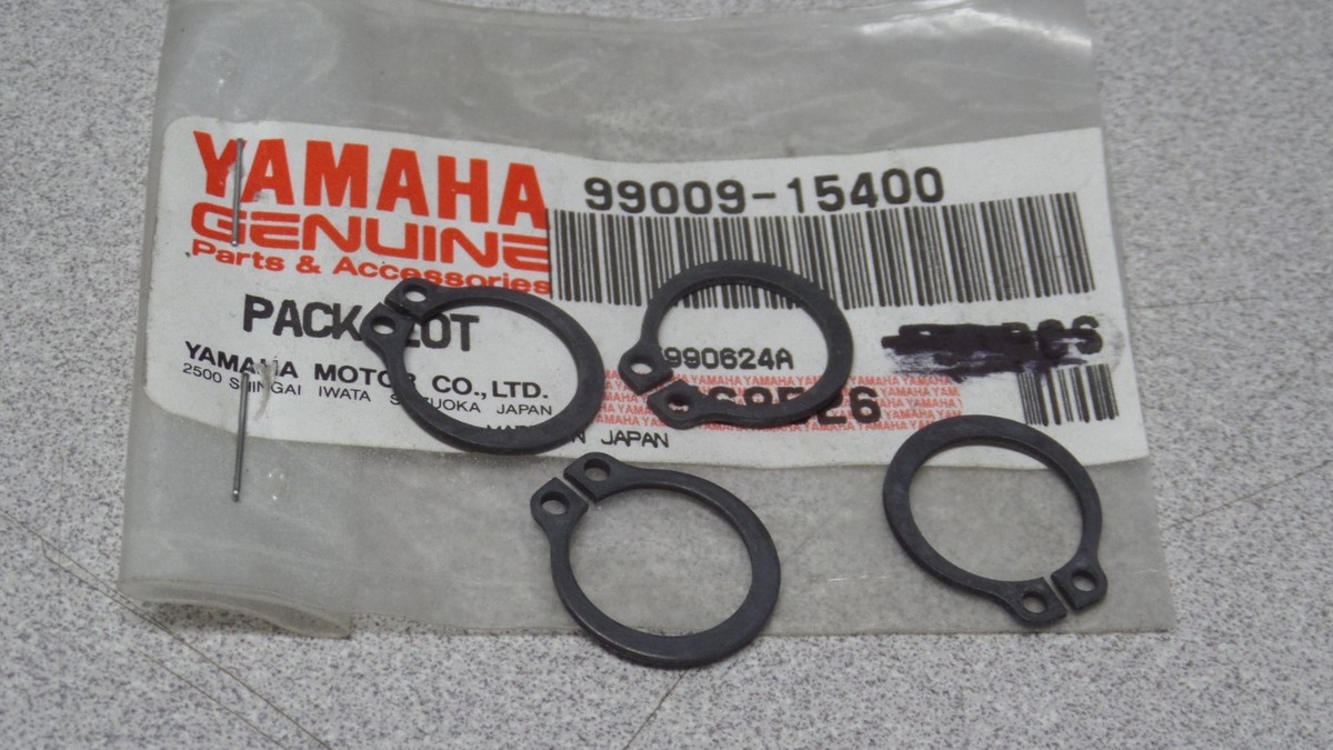 NOS Yamaha Circlip 1974 MX250 MX360 YZ360 YZ250 99009-15400