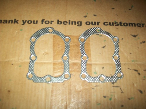 2 of Briggs & Stratton part # 272167 27670  head gasket Old Style Metal - Foto 2 di 3