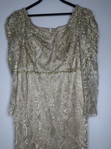 Vestido Mac Duggal Dorado Paisley Lentejuelas Manga Tres Cuartos Línea A Talla 14 - Imagen 2 de 9