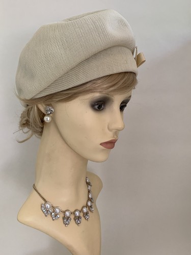 Kangol Vintage 1960s Style Ivory Polyester Beret With Petersham Bow To Side - Picture 4 of 12