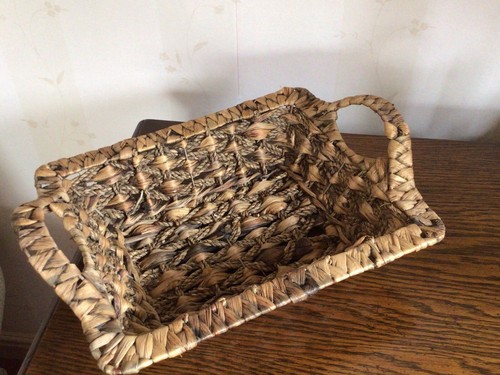 Light Brown Vintage Square Fruit Basket with Handles - Picture 3 of 6
