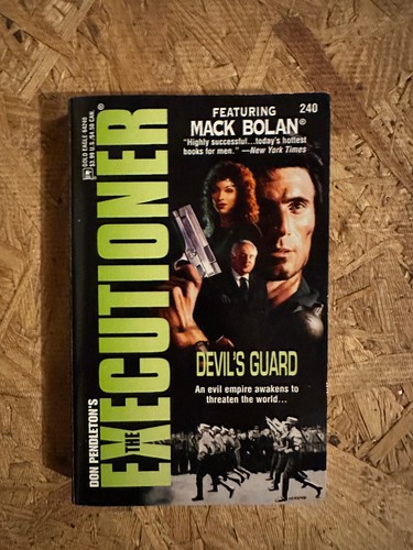 The Executioner Mack Bolan Don Pendelton (Choose Title). BuyMoreAndSaveOnPostage - Bild 219 von 259