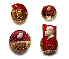 Set 4 Pin Badge Lenin Komsomol, Soviet Russia Communist Political Memorabilia