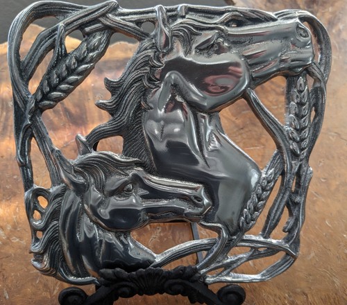 Arthur Court Aluminum Horses With Wheat Trivet 7.75" Square - Picture 2 of 9