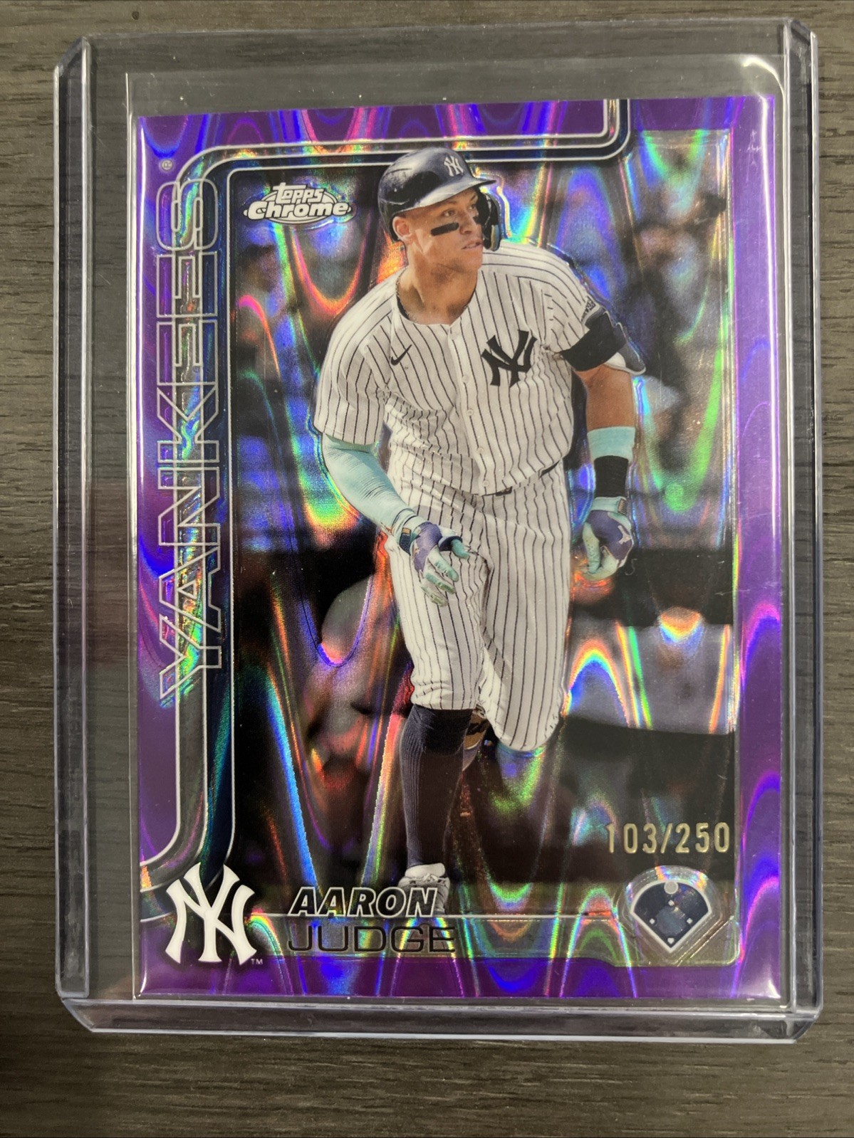 2025 Topps Chrome - Aaron Judge #99 Purple RayWave Refractor 103/250