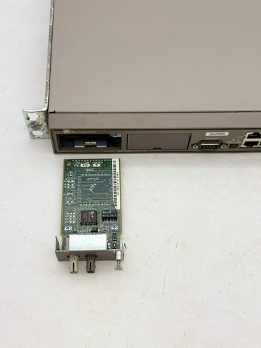 Bay Networks CG1001X01 BayStack 101 10BASE-T Hub w/ 10BASE-FL (Used) - Picture 11 of 12