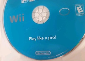 Nintendo Wii - Wii Sports + Case (Nintendo Selects) 