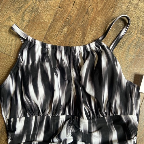 Magicsuit By Miraclesuit | NWT Black & White Low Back Slimming Tummy Control 12 - Picture 2 of 16