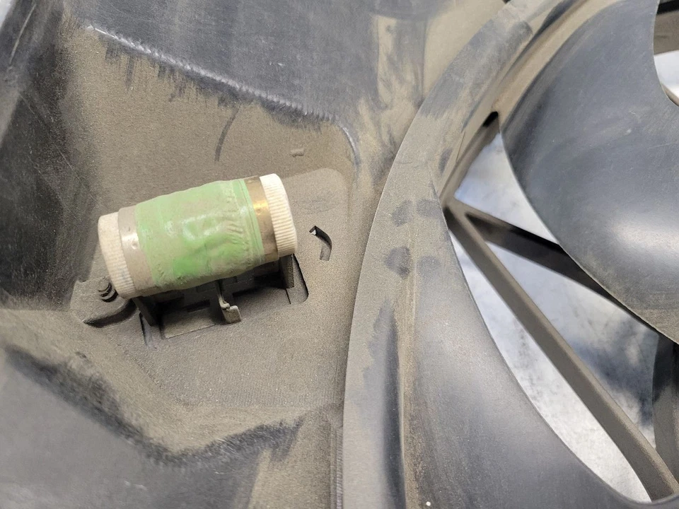 Hyundai Genesis 2013 2014 cupé radiador ventilador montaje OEM 253802M500 Foto 4 de 4