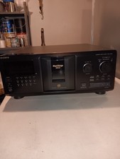 Sony CDP-CX355 300 Disc CD Changer with remote and manual. Works beautifully