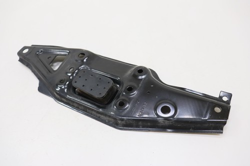 2019 - 2025 MERCEDES SPRINTER 2500 W907 FRONT RIGHT LEAF BRACKET OEM A9076220800 - Picture 4 of 9