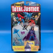 1997 Total Justice The Huntress Figure Kenner With Barbed Arrow Crossbow