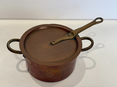Vintage Country Kitchen Copper Pot w/ Lid & Dual Handles | Small Decorative Cook