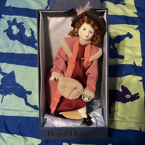 Royal Doulton Nisbett The Muff Doll 5000 Limited Pink Bone China Vintage 1982 - Picture 16 of 21