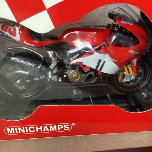 Minichamps 1/12 , Decalcomanies Modèle Unique Marlboro , Capirossi 2003 - Imagen 4 de 8