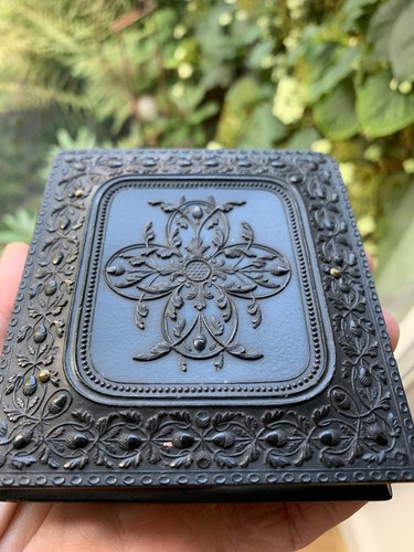Beautiful Ambrotype Child Portrait in Smith's Union Thermoplastic Case - Picture 11 of 19