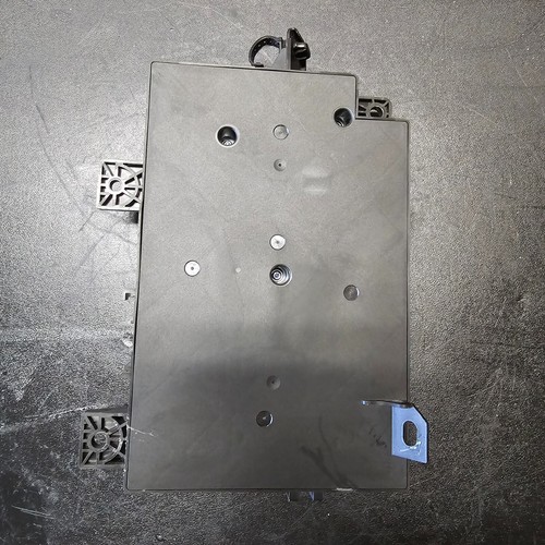 2014-18 Mitsubishi Outlander 2.4L Fuse panel Relay junction box 8637b690 AP - Picture 3 of 3