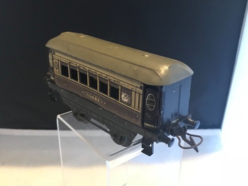 VINTAGE HORNBY O GAUGE TINPLATE No1 PULLMAN COACH NIOBE (WORKING DOORS) - Picture 4 of 12