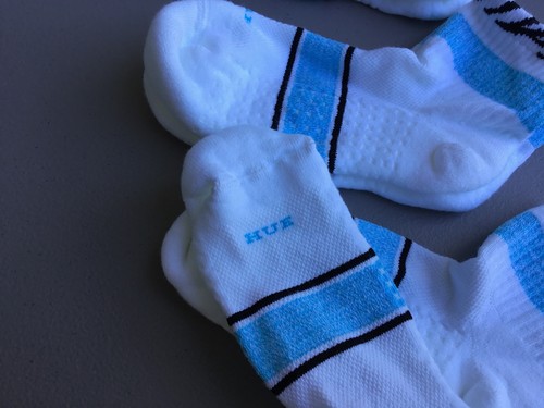 Women's HUE Massaging Sole Ankle Socks Size Medium 10 Pair White Multi #326R - Picture 3 of 3