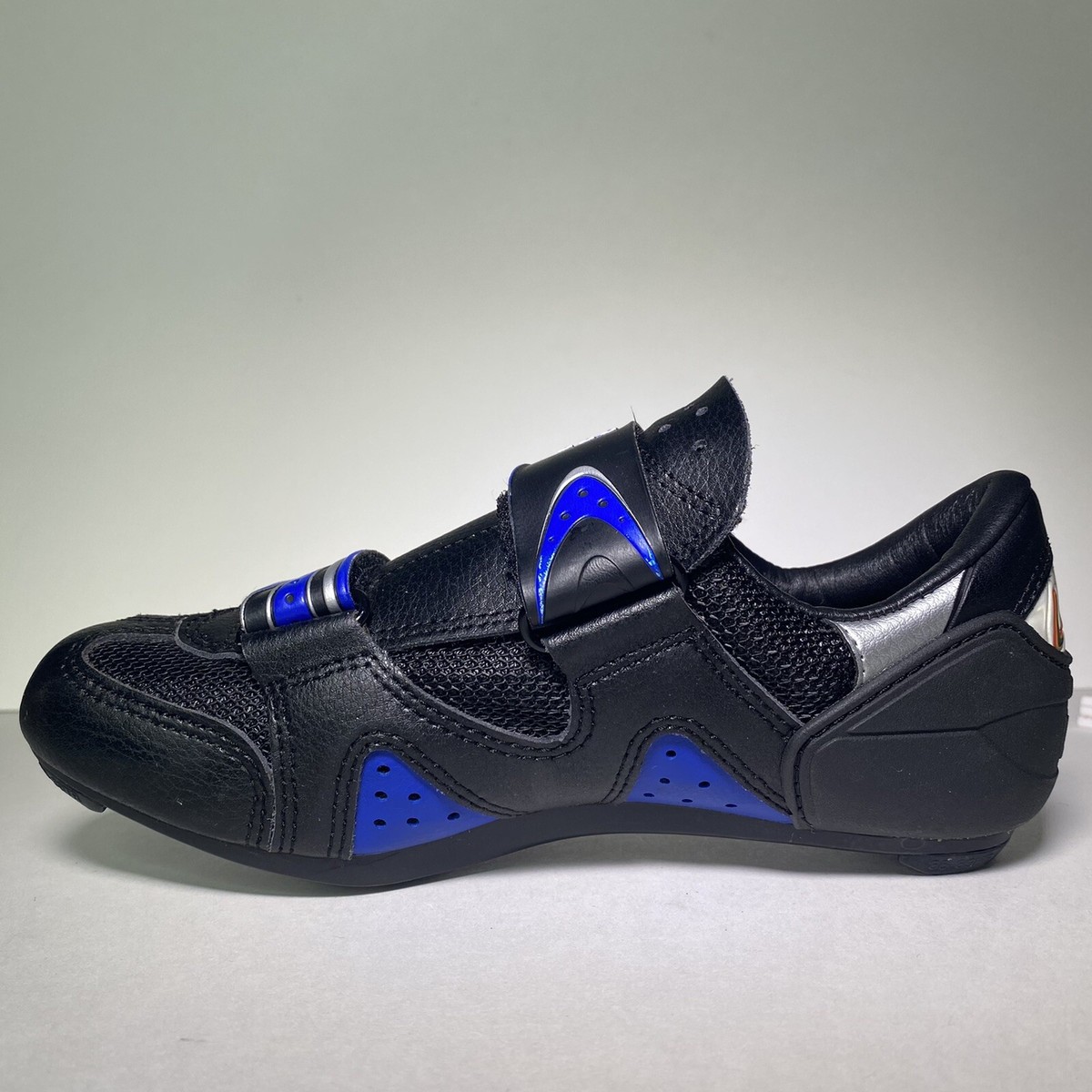 Size 38 cycling best sale shoes
