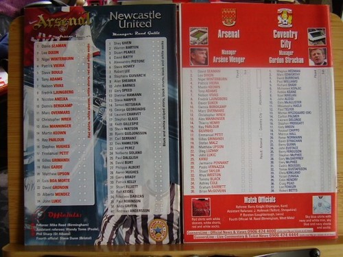 JOB LOT X 12 ARSENAL FOOTBALL PROGRAMMES 1998 1999 2000 SEASON HENRY BERGKAMP - Picture 7 of 15