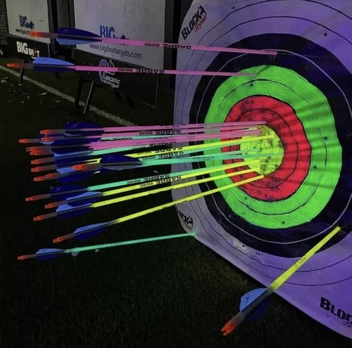 3 PACK CARBON EXPRESS SABRE LIGHTED BOWFISHING ARROWS WITH 5 GLOW STICKS - Picture 8 of 10