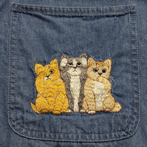 Passion Women's 2X Blue Denim Chambray Button Up Shirt Embroidered Cats VTG 80's - Picture 11 of 13