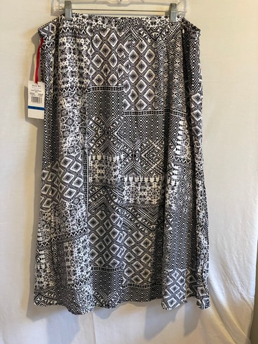 New Ruby Rd. High Contrast Diamond Tribal Skirt Size XL Soft White Multi - Picture 3 of 4