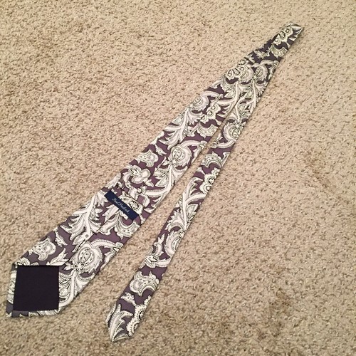 Paul Fredrick Necktie 100% Silk Gray Beige Paisley Made In USA - Picture 5 of 8