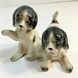VINTAGE-PUPPY-DOG-SALT-amp-PEPPER-SHAKERS-Black-White-Enesco-Japan-Kitchen-Set