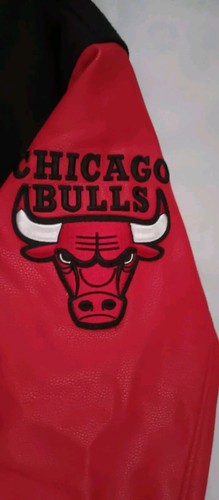 CHAQUETA ESTILO BOMBER CREMALLERA COMPLETA PRO STANDARD CHICAGO BULLS TALLA 3XL - Imagen 9 de 15
