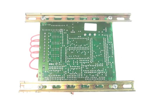 Delta Controls Zone Controller IZD204 USED - Picture 6 of 10
