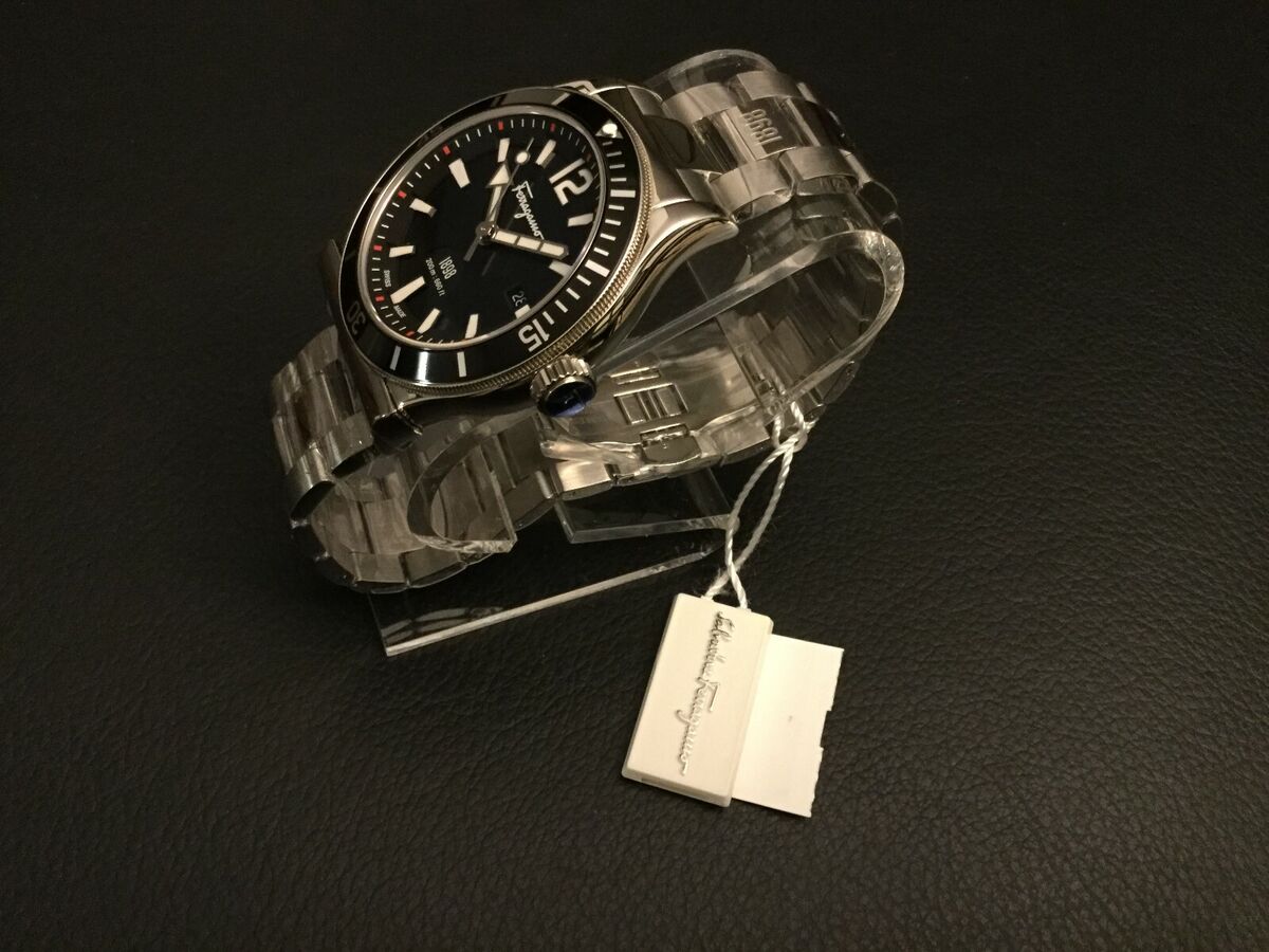 $1495 SALVATORE FERRAGAMO Men's BLACK 43mm Dial 200m Swiss $1495 SALVATORE FERRAGAMO Men's BLACK 43mm Dial 200m Swiss