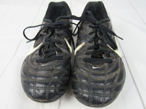 Nike Youth Black and White Cleats Size 3Y