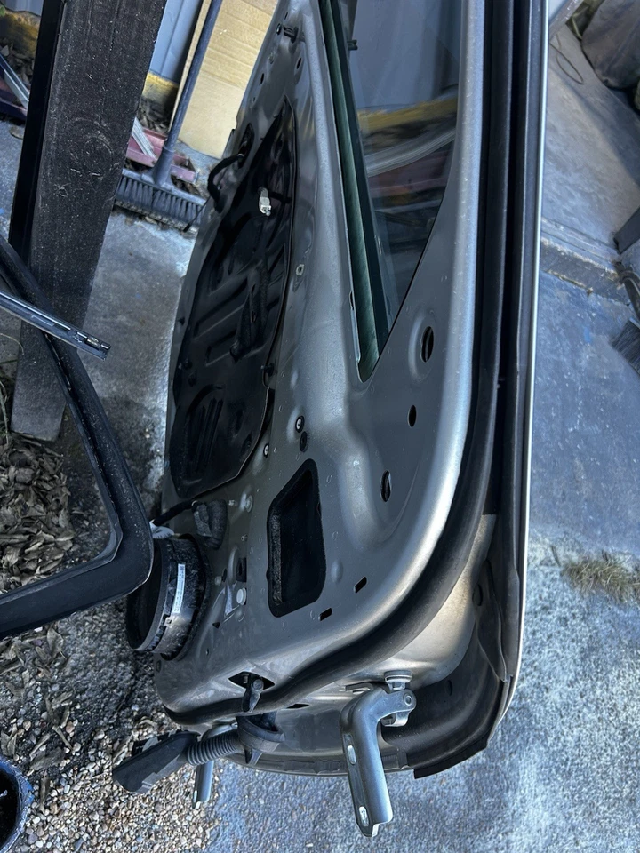 2020 - 2023 吉姆西 SIERRA 雪佛兰 SILVERADO 2500 3500 高清 完整前 LH 司机门 — 第 2/2 张图片