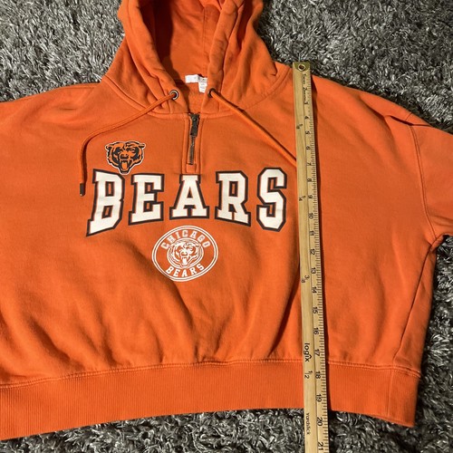 Chicago Bears Wear By Erin Andrews Cropped Hoodie Women’s Large Orange Spell Out - Picture 13 of 24