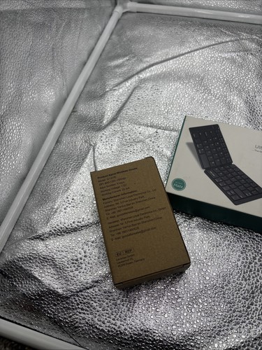 New In Box Jelly Comb Ultra-Thin Wireless Keyboard And Mouse Combo Black - Picture 4 of 5