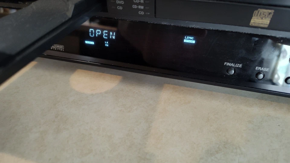 SONY RCD-W7V DVD Player/CD Player CD Recorder - Partially Working, Parts Only - Image 3 of 4