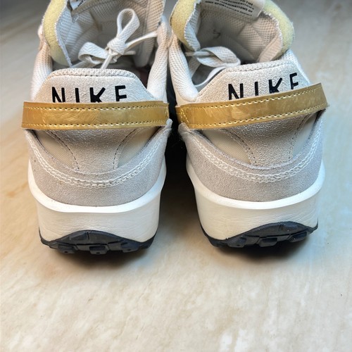 Nike Waffle Debut Damen-Freizeitschuhe beige goldfarbene Akzente Größe 9,5 - Bild 7 von 9