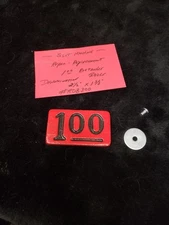 MILLS UNIVERSAL RECTANGLE $1.00 DENOMINATION BADGE SLOT MACHINE #RDB300