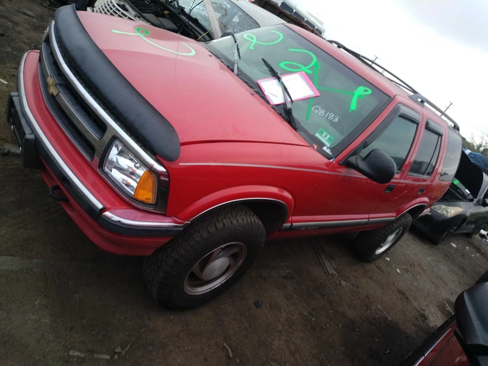 Conjunto de puerta trasera derecha usado lado trasero se adapta a: Chevrolet Blazer s10/jimmy s1 1996 Foto 2 de 4