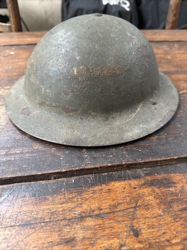 Un casco Brodie MKIII original muy bueno de la Segunda Guerra Mundial con fecha 1942 Australia - Imagen 1 de 7