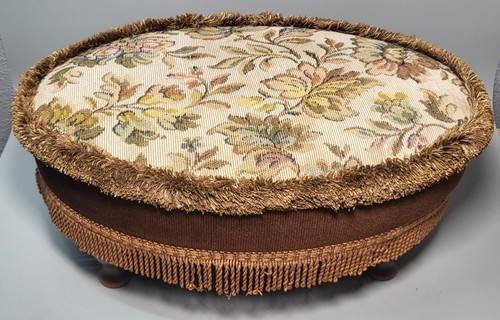 Vintage Oval Footstool Foot Rest with Floral Tapestry Design & Solid Wooden Legs - Picture 11 of 24